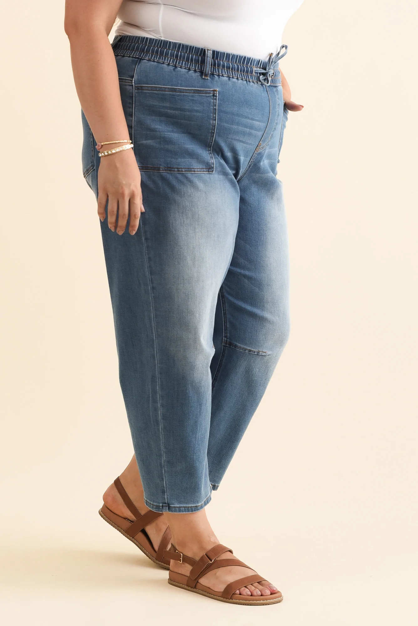 BB Barrel Blue Jeans - Image 11