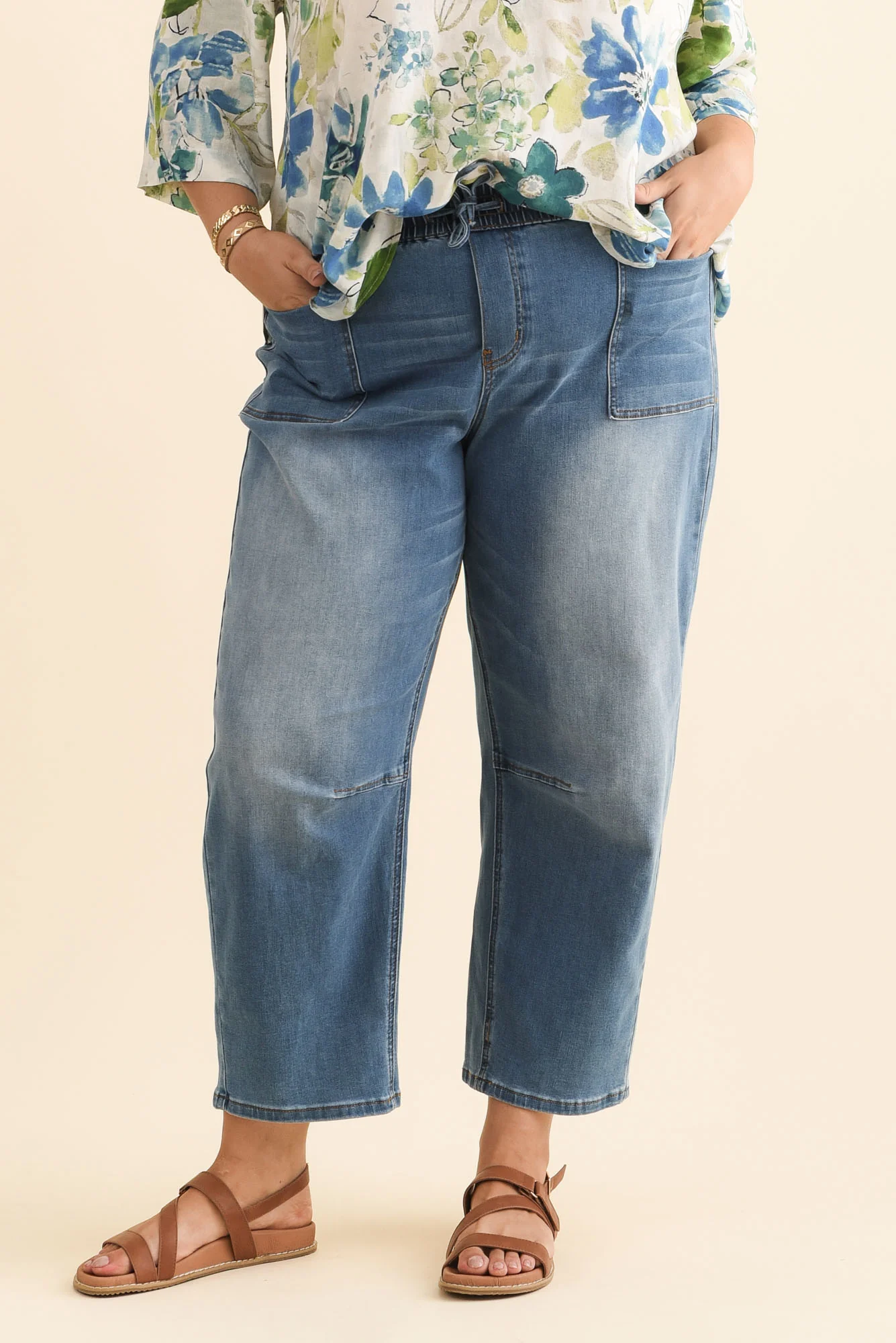 BB Barrel Blue Jeans - Image 9