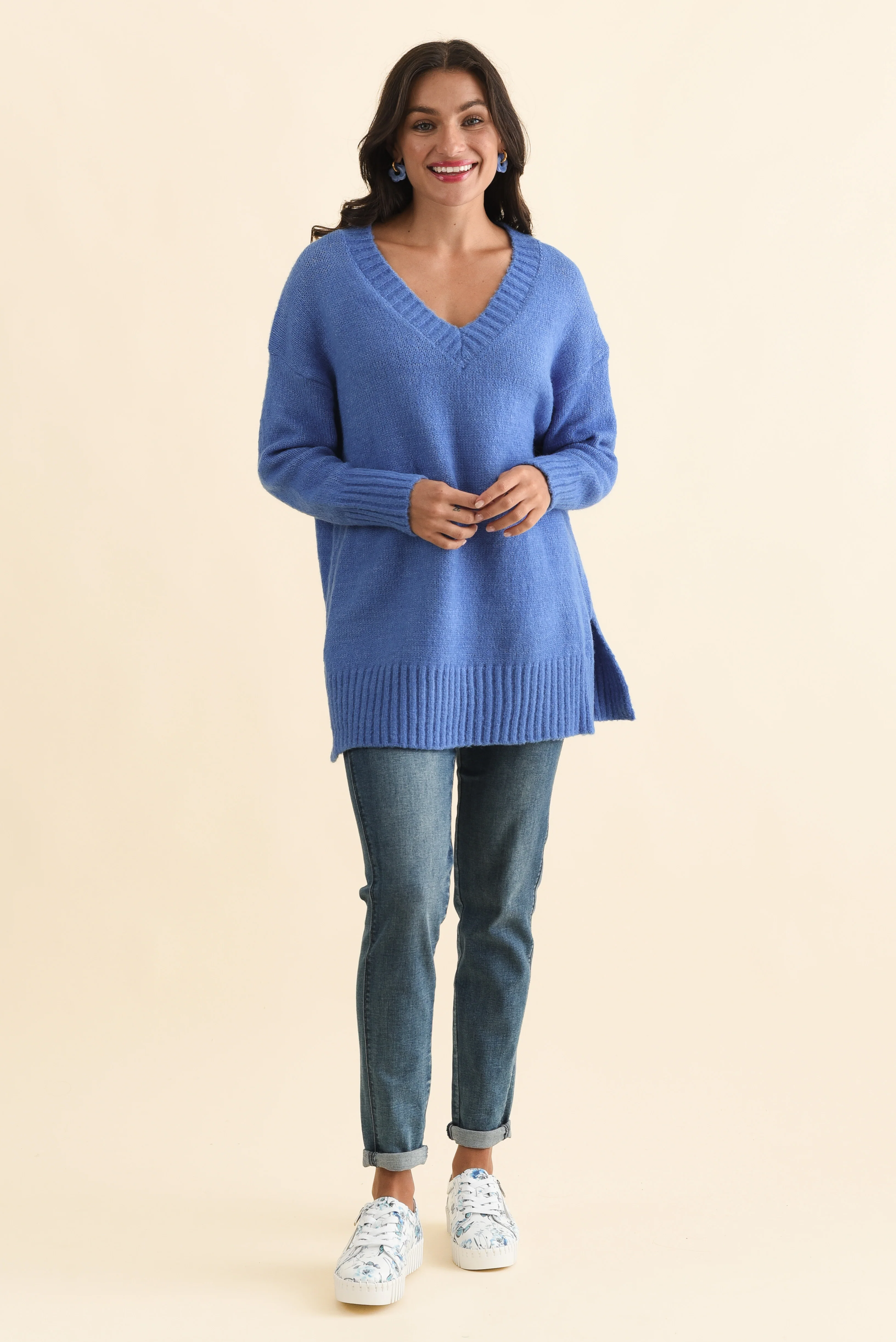 Brilla Blue V Neck Jumper - Image 6