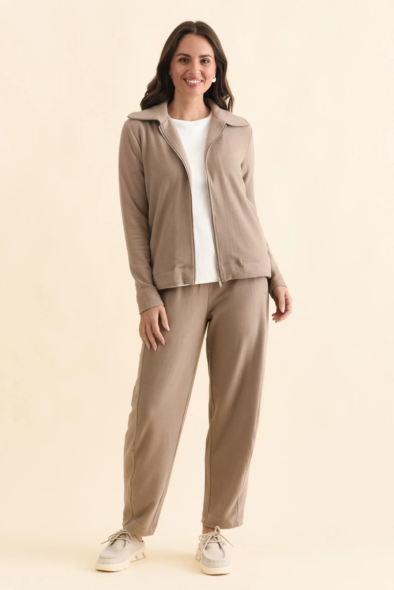 Souffle-Touch Beige Zip Jacket - Image 8