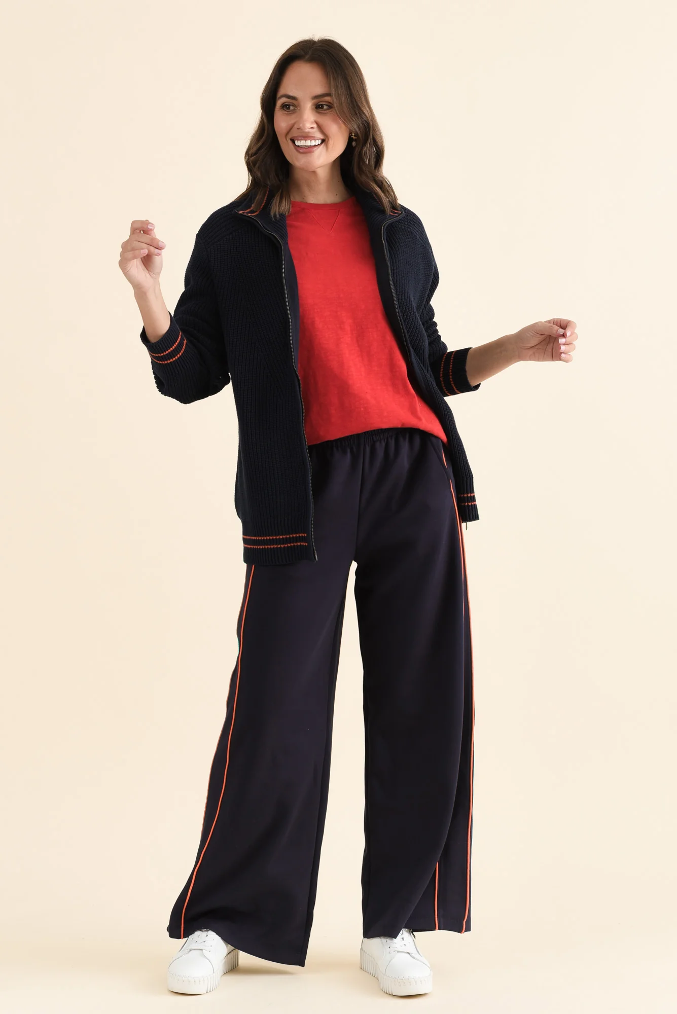 Traveller Navy Pocket Sweatpants - Image 2